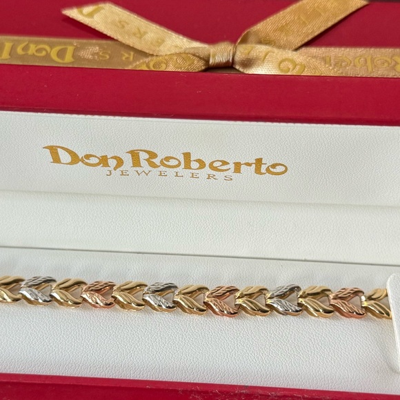 Don Roberto Jewelers 14k Tri Color Gold link Bracelet - Picture 6 of 8